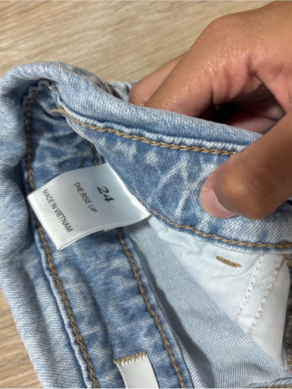 High-Rise Light Blue Women’s Jeans - Size 24